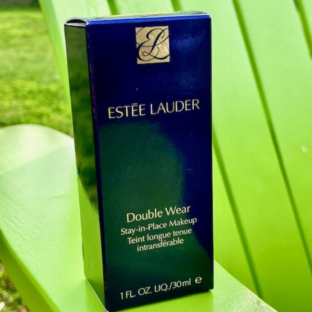 Estee Lauder Double Wear Foundation 9N1 Ebony (color)